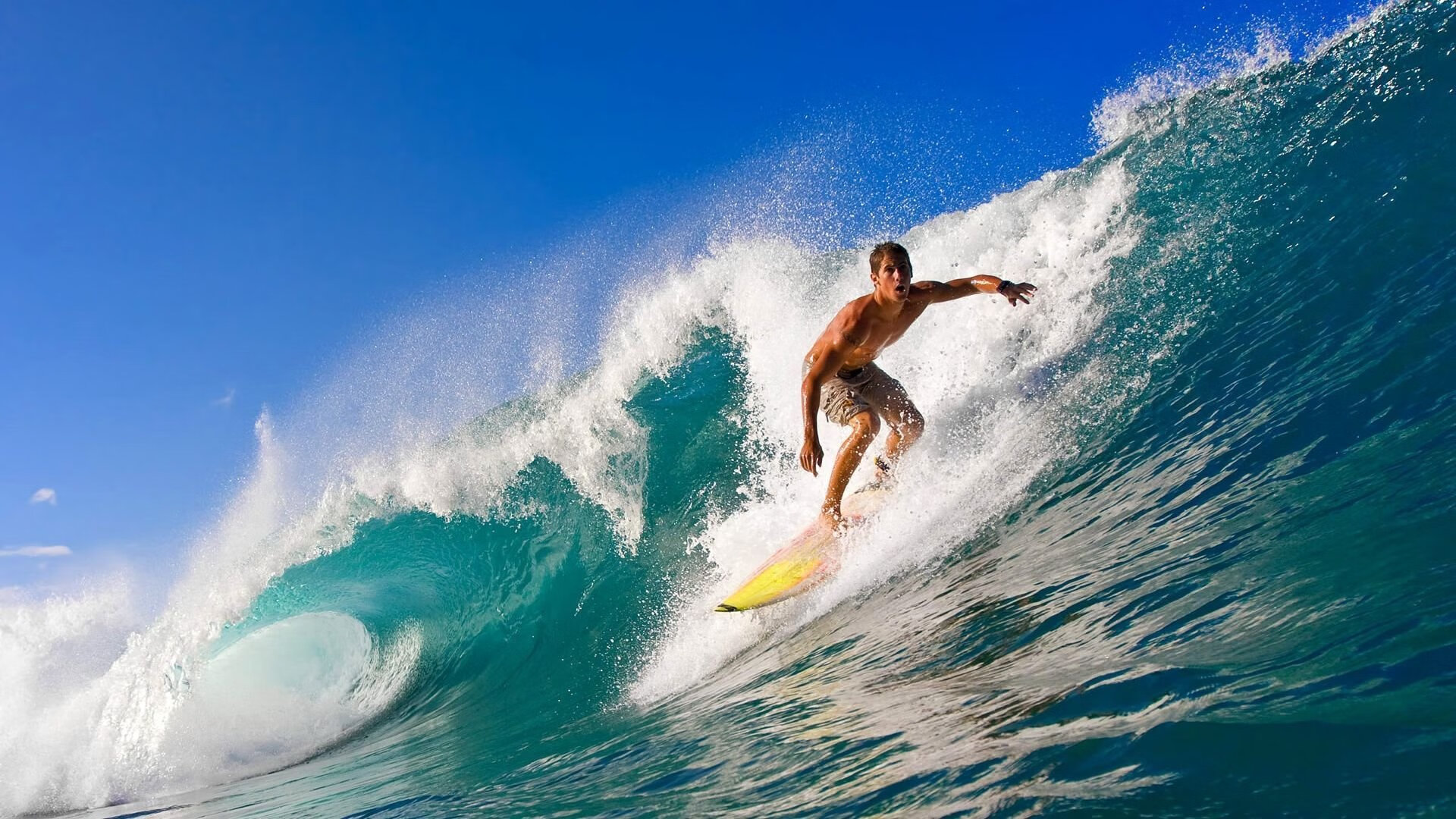 库里:在NBA历史上留下“火花”般的投篮传说!,库里的投篮集锦